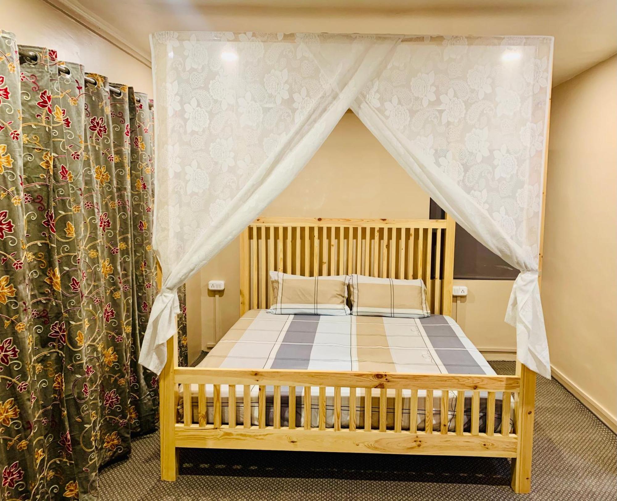 The Chinar Retreat Hut Otel Srīnagar Dış mekan fotoğraf