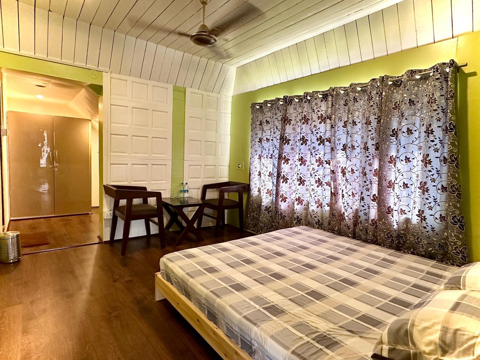 The Chinar Retreat Hut Otel Srīnagar Dış mekan fotoğraf